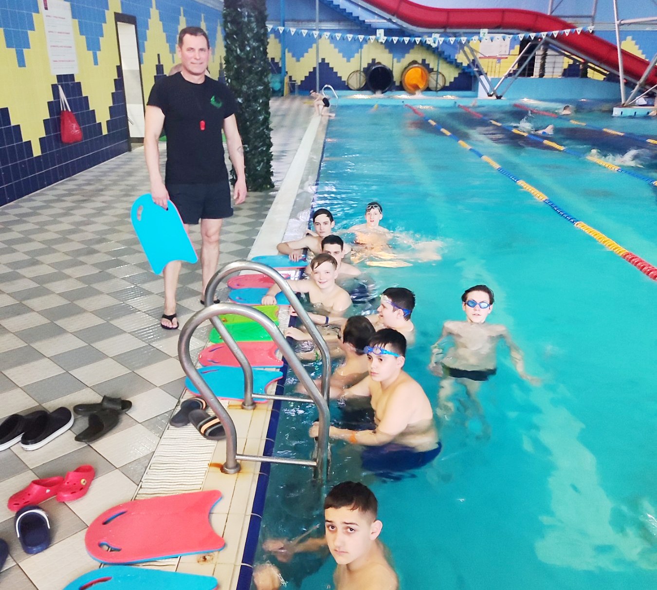  Відпрацювання техніки плавання з кікбордами.jpg